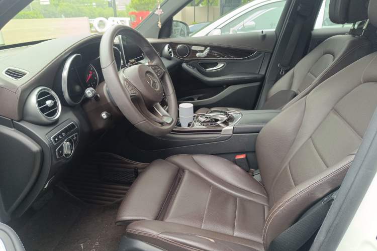 Used Mercedes-Benz GLC 2016 GLC 260 4MATIC Luxury Model Left Front Seat