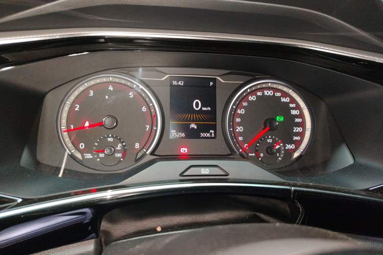 Used Volkswagen Tayron 2022 280TSI Two-Wheel Drive Luxury Smart Connectivity Version