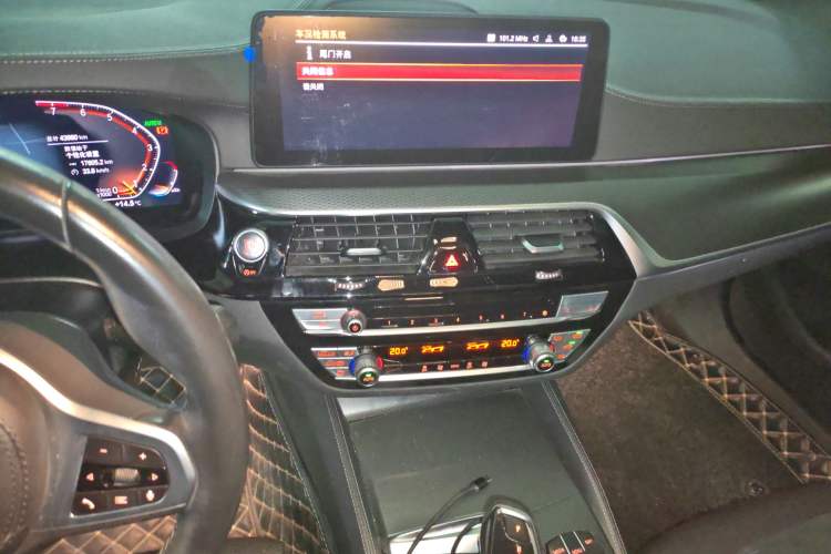 Used BMW 5 Series 2022 525i M Sport Package Audio And AC Panel