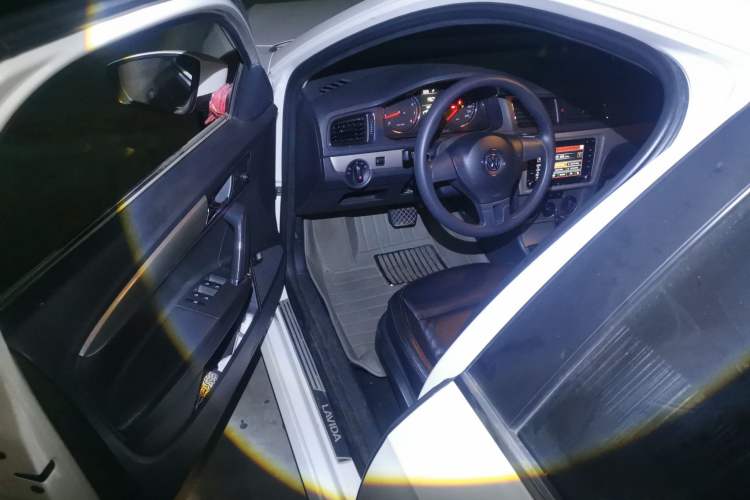 Used Volkswagen Lavida 2013 Restyled Classic 1.6L Automatic Comfort Edition
