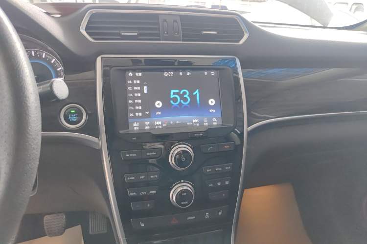 Used Haval H2 2016 Red-Label 1.5T Manual Two-Wheel Drive Luxury Model
