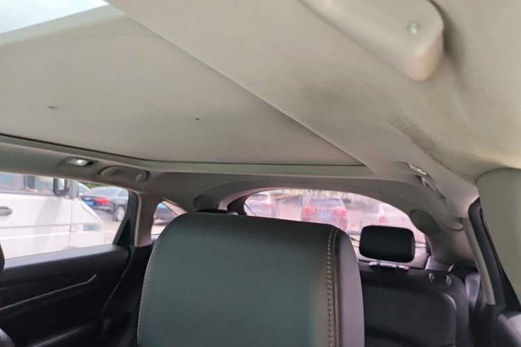 Used Honda Avancier 2019 240TURBO Two-Wheel Drive Comfort Version Headliner