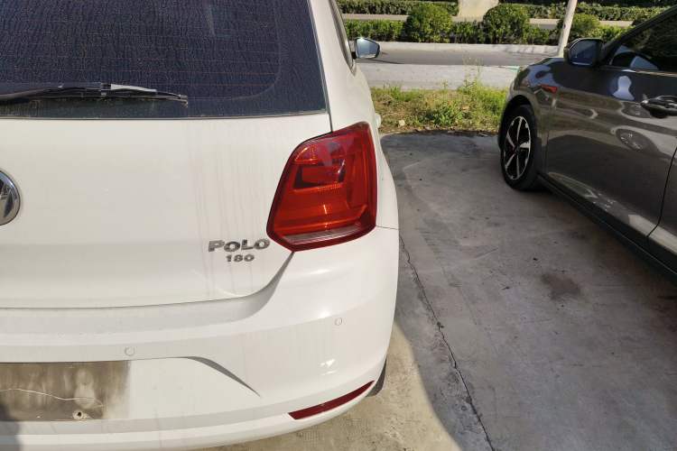 Used Volkswagen Polo 2016 1.6L Automatic Comfort Model