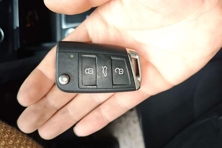 Used Volkswagen Golf 2018 230TSI Automatic Luxury Version Vehicle Key