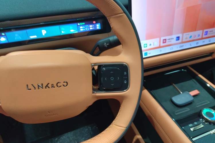 Used Lynk & Co 900 2025 2.0T Ultra Gear Lever