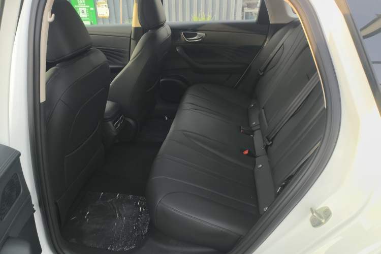 Used Roewe D7 2025 DMH 125km World Champion Edition