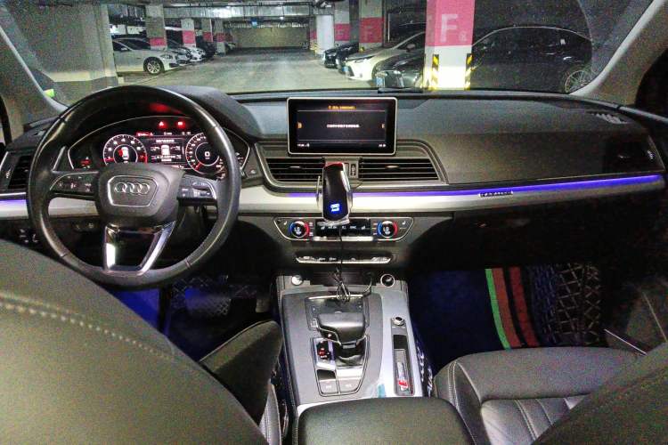 Used Audi Q5L 2020 Updated 40 TFSI Prestige Fashion Edition
