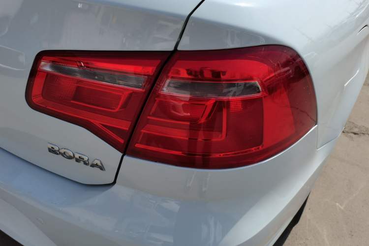 Used Volkswagen Bora 2014 1.6L Automatic Fashion Model Right Rear Taillight