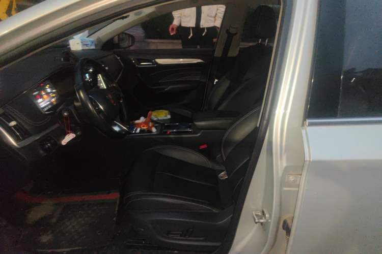 Used Roewe i6 New Energy 2017 45T Hybrid Connect & Smart Enjoyment Edition