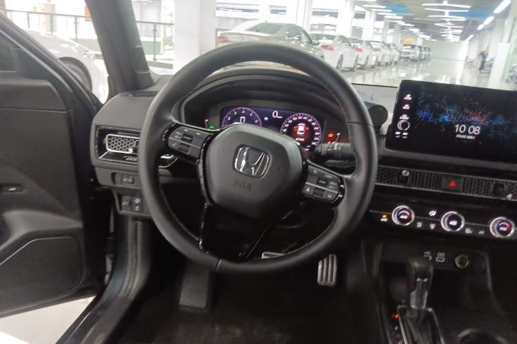 Used Honda Civic 2022 240TURBO CVT Dynamic Edition Steering Wheel