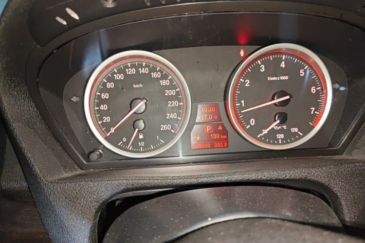 Used BMW X6 2014 xDrive35i Sport model Instrument Cluster