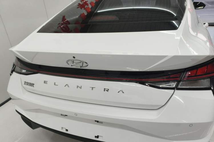 Used Hyundai Elantra 2022 1.5L CVT LUX Prestige Edition
