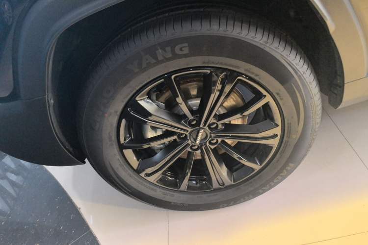 Used Haval Raptor New Energy 2024 Hi4 145 Pro Left Front Wheel Hub