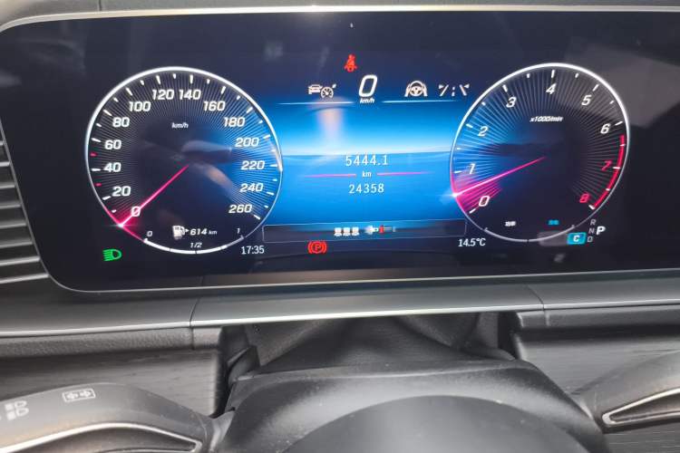 Used Mercedes-Benz GLE 2024 GLE 450 4MATIC Luxury Model Instrument Cluster