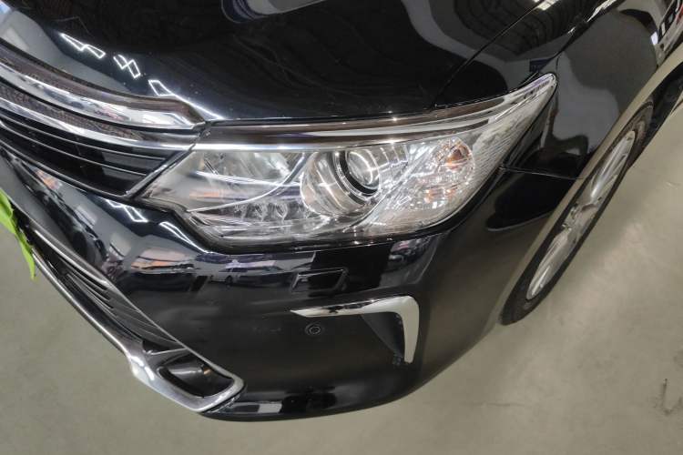 Used Toyota Camry 2016 2.5G 10th Anniversary Deluxe Navigation Edition Left Front Headlight