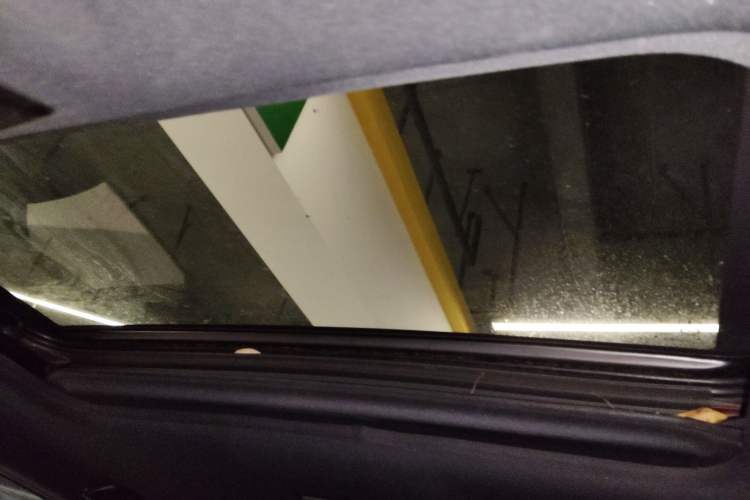 Used Mazda CX-4 2018 2.0L Automatic Two-Wheel Drive Blue Sky Dynamic Version China VI Standard Headliner