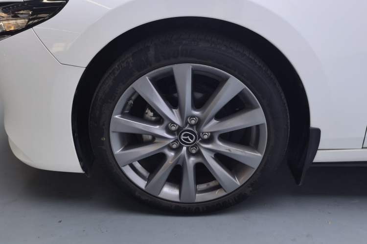 Used Mazda 3 Axela 2021 2.0L Automatic ZhiXuan Edition Exterior 4