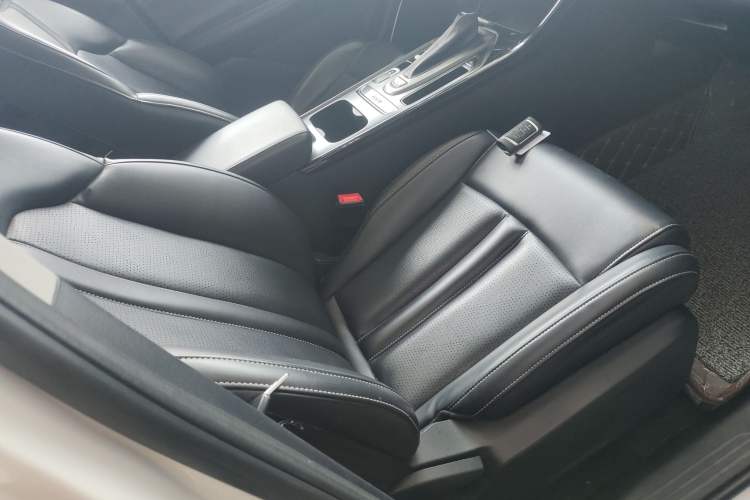 Used GAC Trumpchi GS4 2022 270T Automatic Smart Drive Flagship Edition Right Front Seat