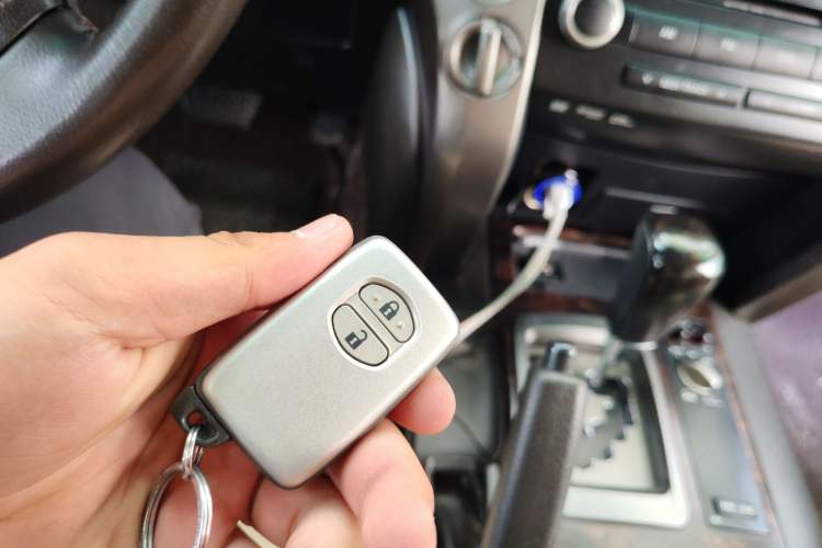 Used Toyota Land Cruiser 2010 4.7L Automatic VX Vehicle Key