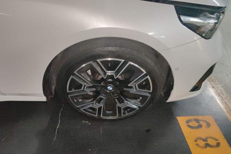 Used BMW 5 Series 2024 530Li Luxury Edition M Sport Package
