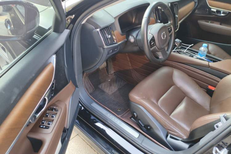 Used Volvo S90 2019 T5 Zhiyuan Edition