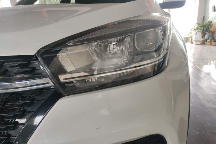 Used Chery Tiggo 5x 2019 1.5L Manual Smart Edition Left Front Headlight