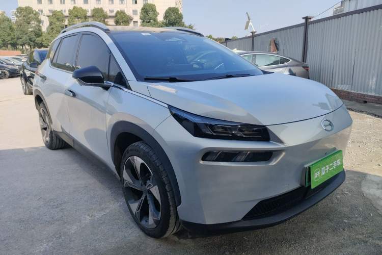 Used AION V 2023 Plus 80 Smart Enjoyment Seven-Seater Edition Ternary Lithium Front Right 45 Deg