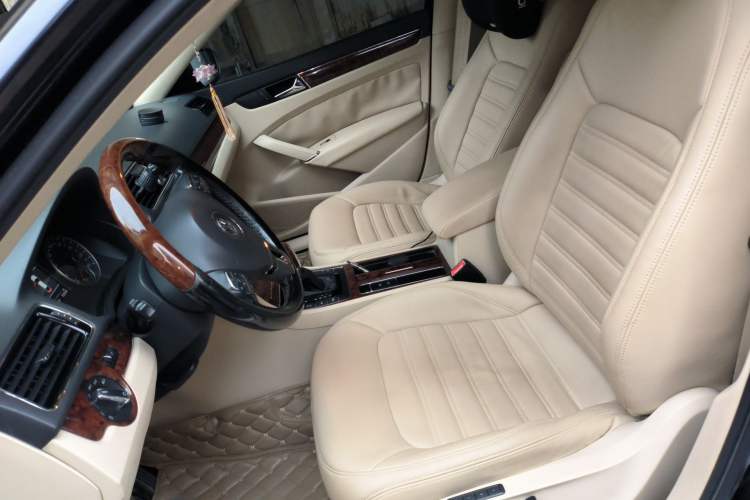 Used Volkswagen Passat 2013 1.8TSI DSG Ultimate Edition