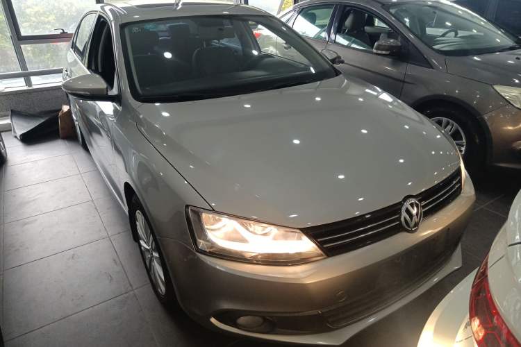 Used Volkswagen Sagitar 2014 Revised Version 1.6L Automatic Comfort Edition Exterior 1