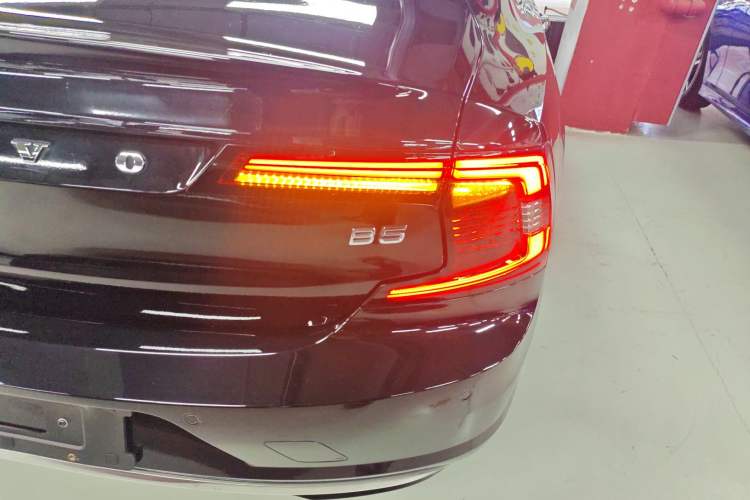 Used Volvo S90 2022 B5 Zhiyi Luxury Edition
