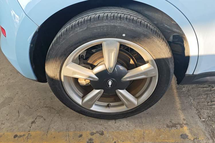 Used ORA Good Cat 2021 400km Standard Range Venus Edition Lithium-Ion Battery Right Rear Wheel Hub