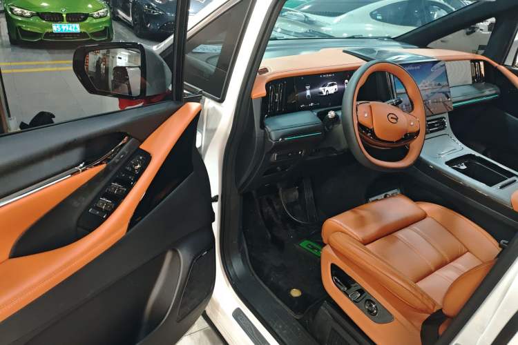 Used GAC Trumpchi Xiangwang M8 2025 Kunkun Series Ultra First-Class Cabin