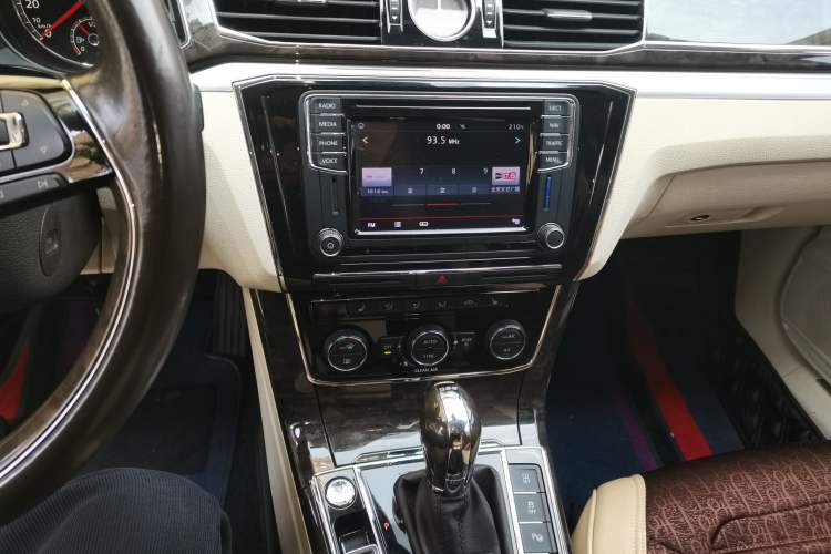 Used Volkswagen Passat 2016 380TSI DSG Ultimate Edition