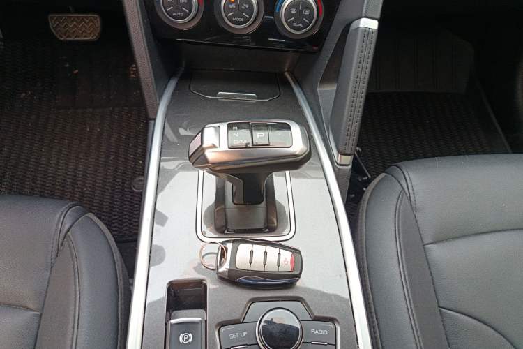 Used Haval H6 2019 Sport Edition 1.5T Automatic Two-Wheel Drive Elite Model China VI Gear Lever