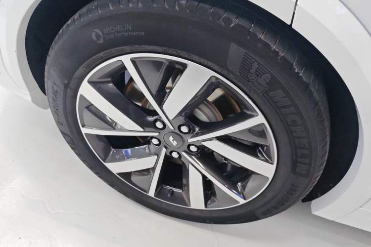 Used Li Auto L7 2023 Max model Right Rear Wheel Hub