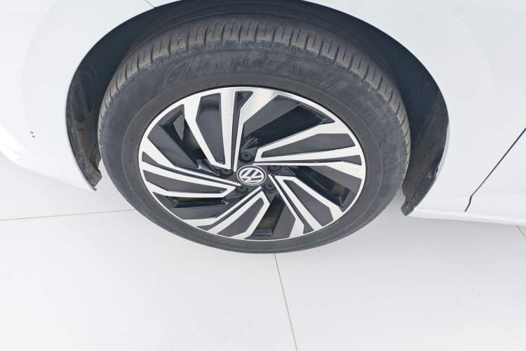 Used Volkswagen Sagitar 2021 280TSI DSG Excellence Edition Left Front Wheel Hub