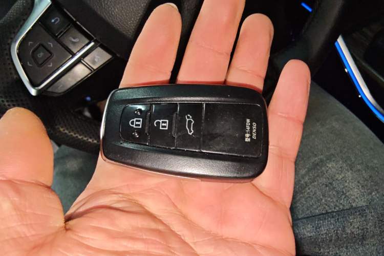 Used Toyota Crown Kluger 2021 2.5L HEV Four-Wheel Drive Premium Edition
