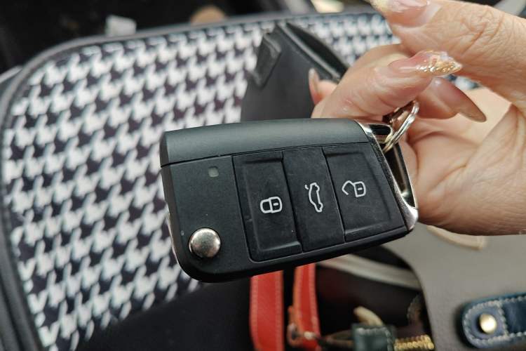 Used Volkswagen Tayron X 2020 330TSI Two-Wheel Drive Flagship Smart Connectivity Version Vehicle Key