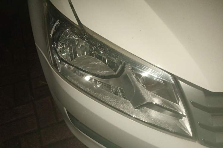 Used Volkswagen Santana 2015 1.6L Automatic Comfort Edition
