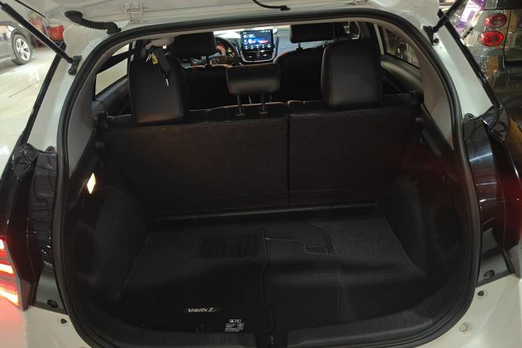 Used Toyota YARiS L Zhi Xuan 2022 X-Trail 1.5L CVT Luxury PLUS Edition Trunk