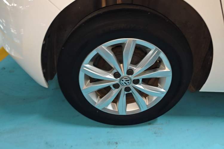 Used Volkswagen Polo 2019 Plus 1.5L Automatic Colorful Technology Edition Exterior 5