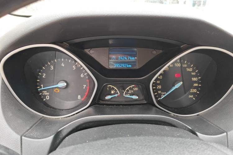 Used Ford Focus 2015 Sedan 1.6L Manual Comfort Model
