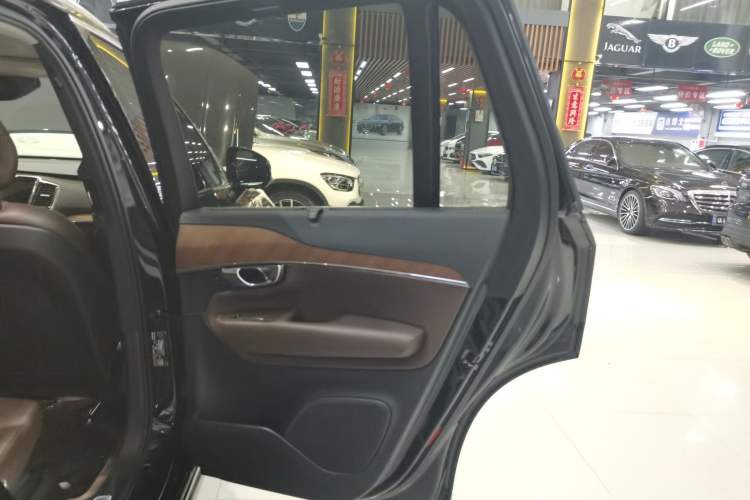 Used Volvo XC90 2020 Facelifted T6 Zhiyi Luxury 7-Seater