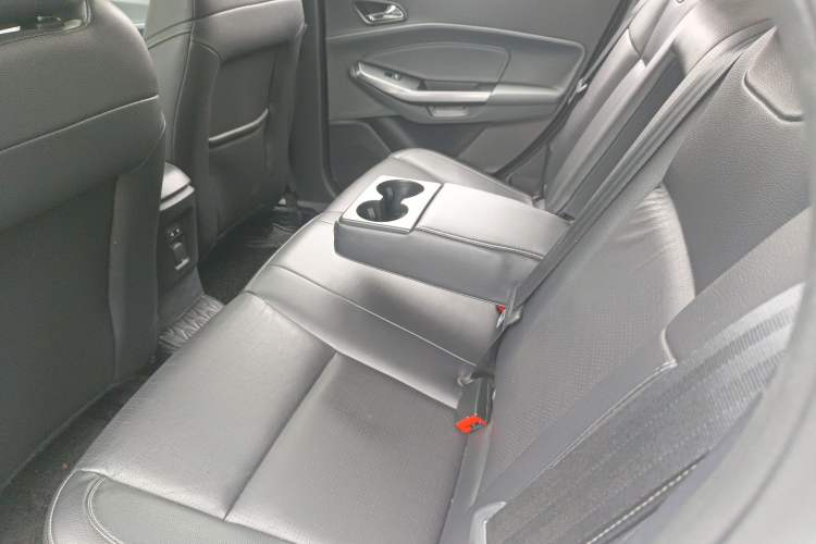 Used Ford Escort 2015 1.5L Automatic Fashion Model