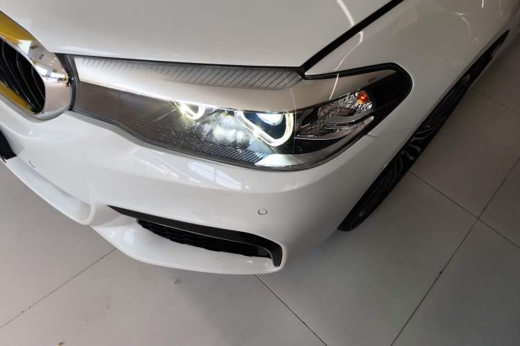Used BMW 5 Series 2019 530Li Leading Model M Sport Package Left Front Headlight