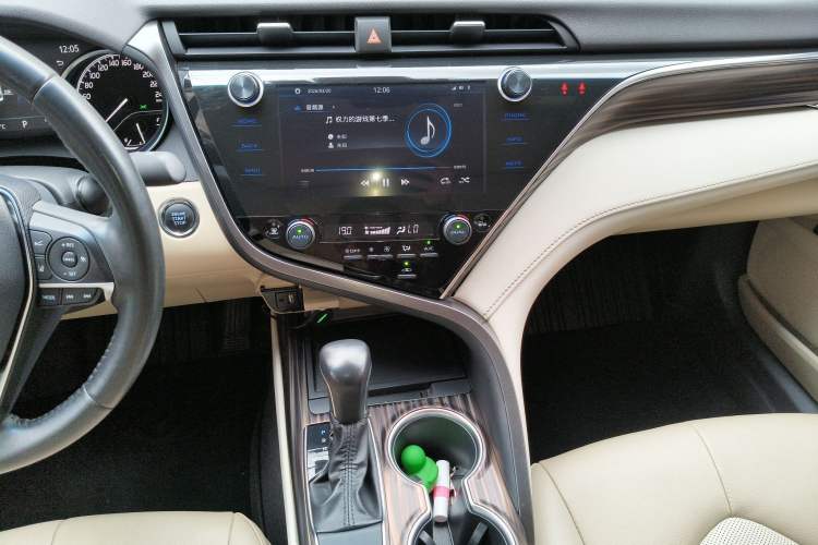 Used Toyota Camry 2019 Revised Version 2.0G Luxury Edition