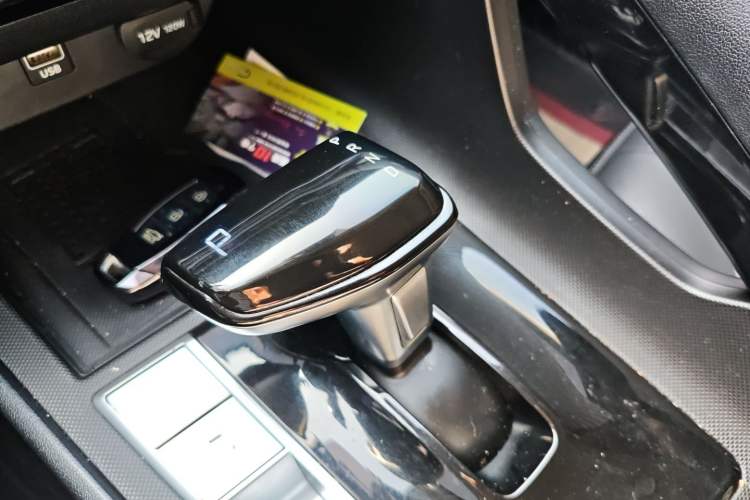 Used Hyundai Elantra 2022 1.5L CVT LUX Prestige Edition