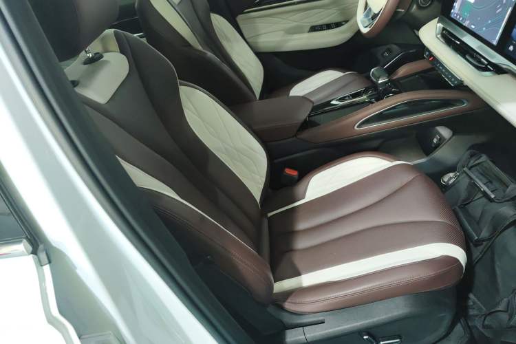 Used Geely Auto Monjaro L 2021 2.0TD DCT EVO Two-Wheel Drive Smart Luxury Version
