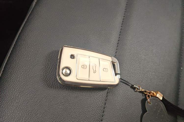 Used Volkswagen T-ROC 2022 280TSI DSG Two-Wheel Drive Comfort PLUS
