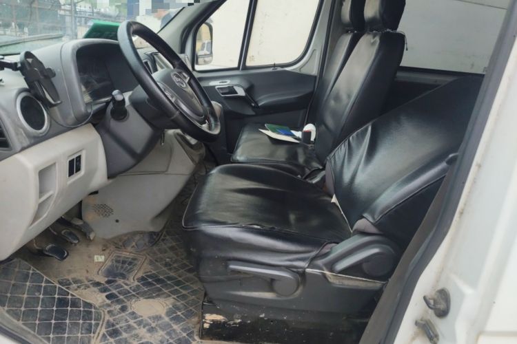 Used JAC Group Sunray 2017 2.7T Long-Wheelbase High-Roof Star Express Multifunctional Commercial Vehicle Left Front Seat